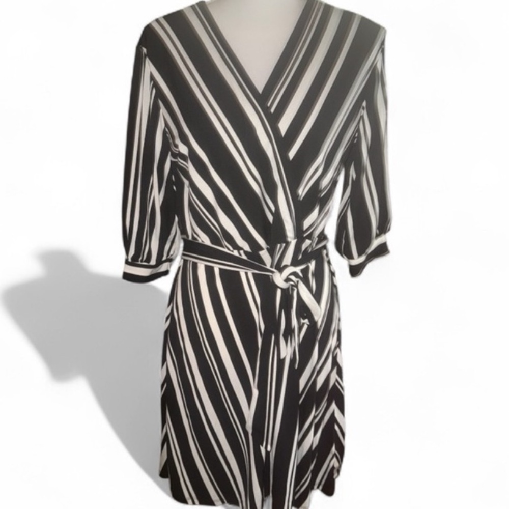 H&M Black & White Striped Wrap Dress Size Medium NWOT